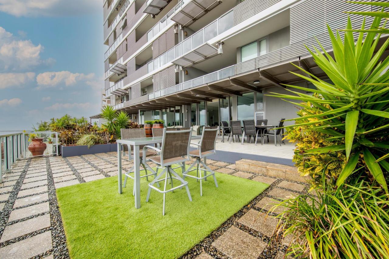 شقة Cairns Waterfront Luxury At Harbourlights المظهر الخارجي الصورة
