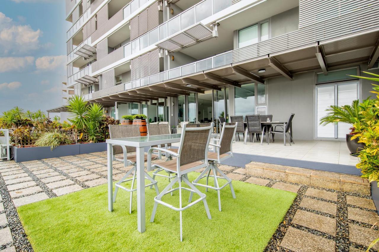 شقة Cairns Waterfront Luxury At Harbourlights المظهر الخارجي الصورة